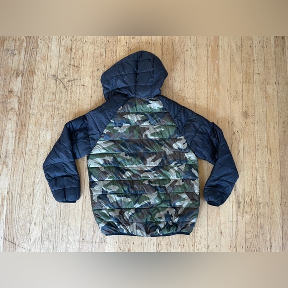 Zara boys Black and Camouflage Puffer Jacket - Picture 7 of 8
